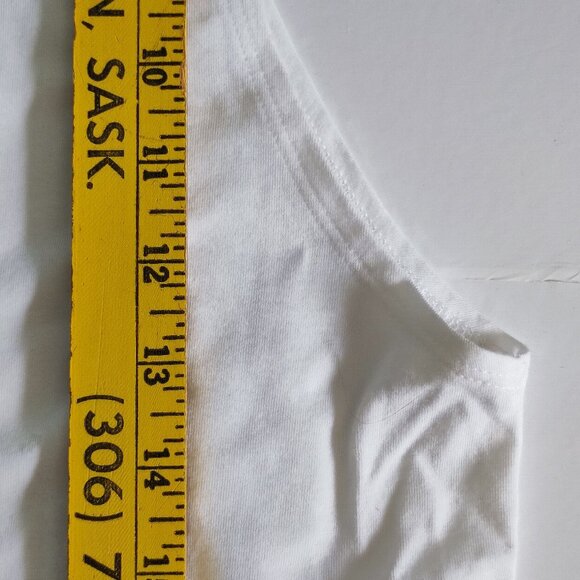 Under Armour " show your power" tank top white pink woman's size XL - Picture 10 of 10